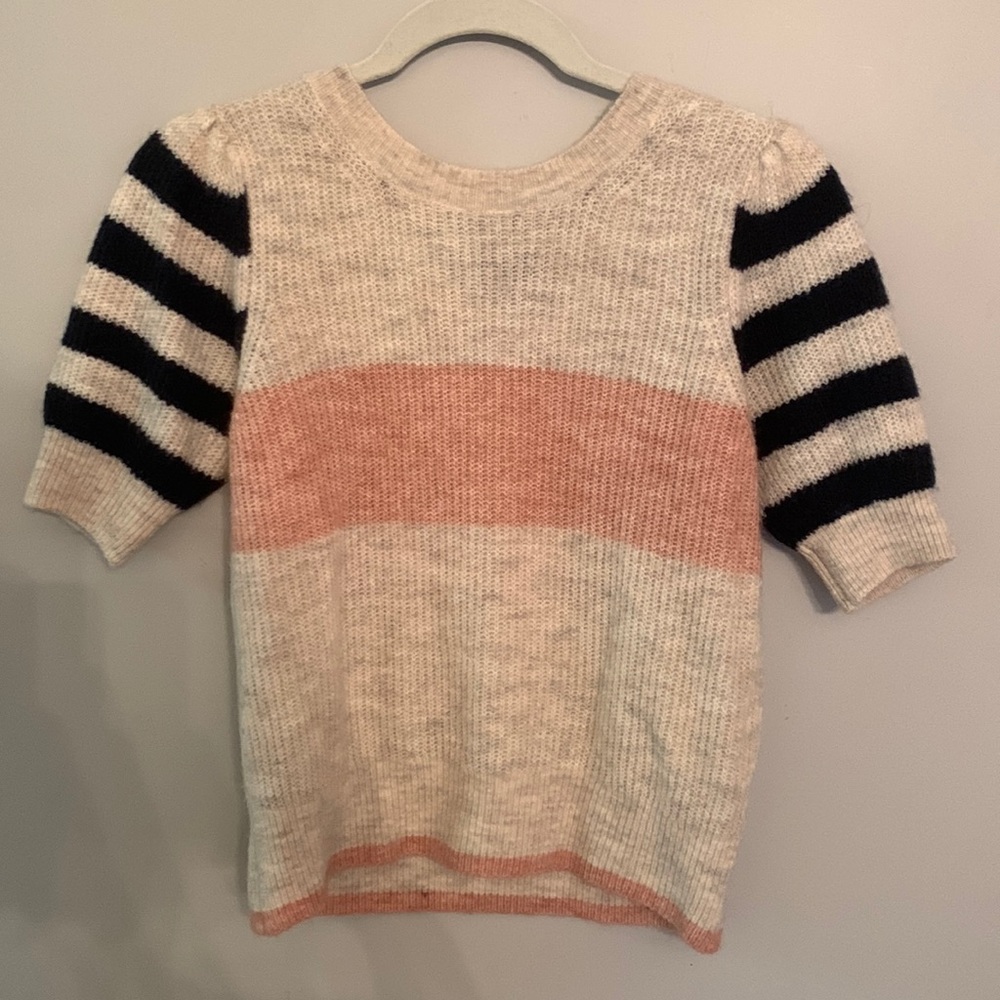 Abercrombie puff/ short sleeve sweater